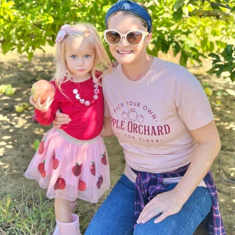 APPLE ORCHARD - Unisex Tee