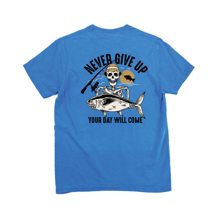 Fishing Skelly Pocket Design on Front w/ Never Give Up on Back - SHORT SLEEVE COMFORT COLORS TEE
