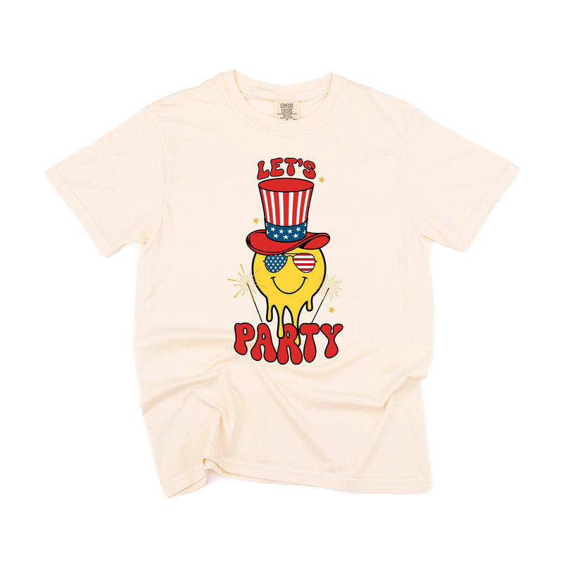 Let's Party - Smiley - SHORT SLEEVE COMFORT COLORS TEE