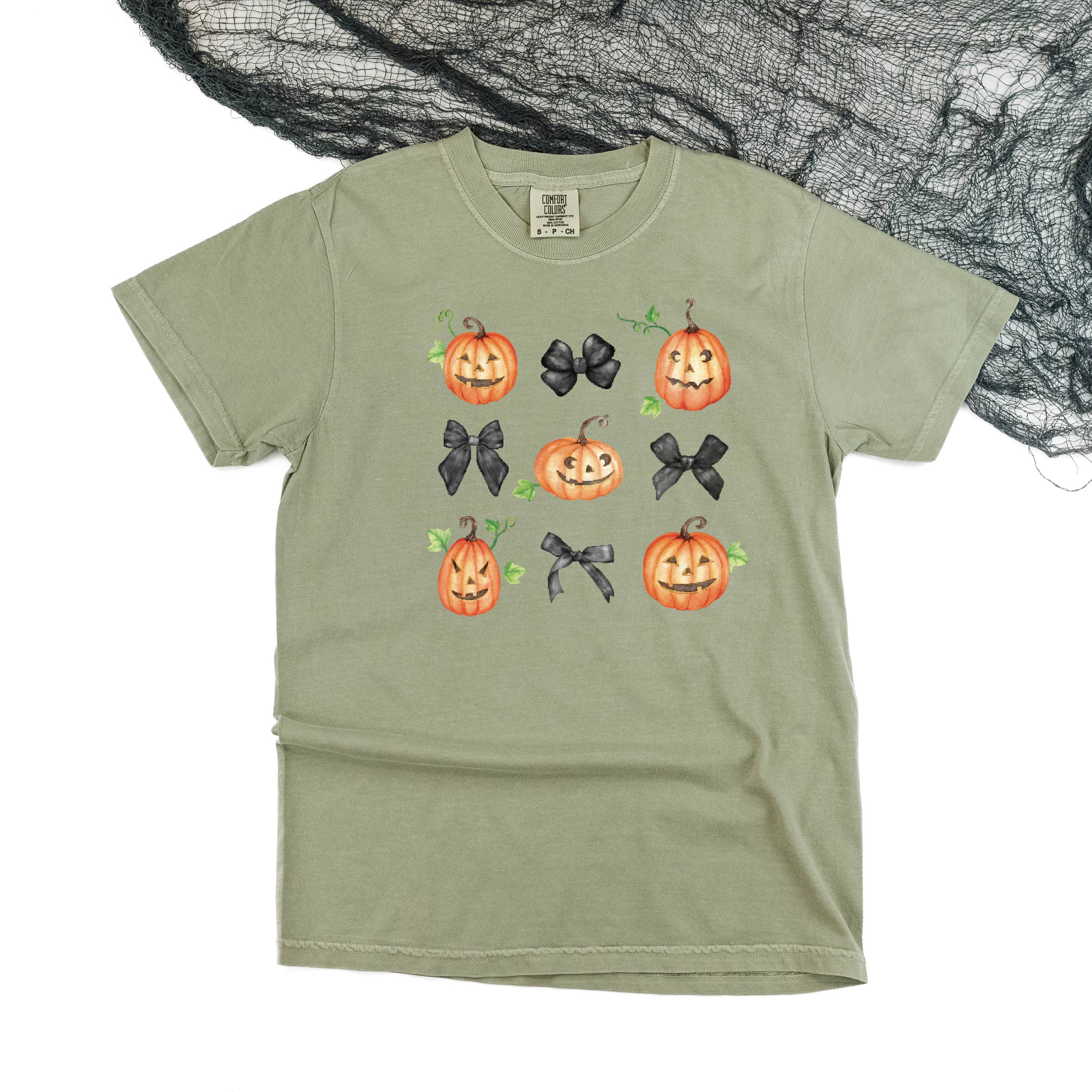 Pumpkins-n-Bows - Short Sleeve Comfort Colors Tee Little Mama Shirt Shop