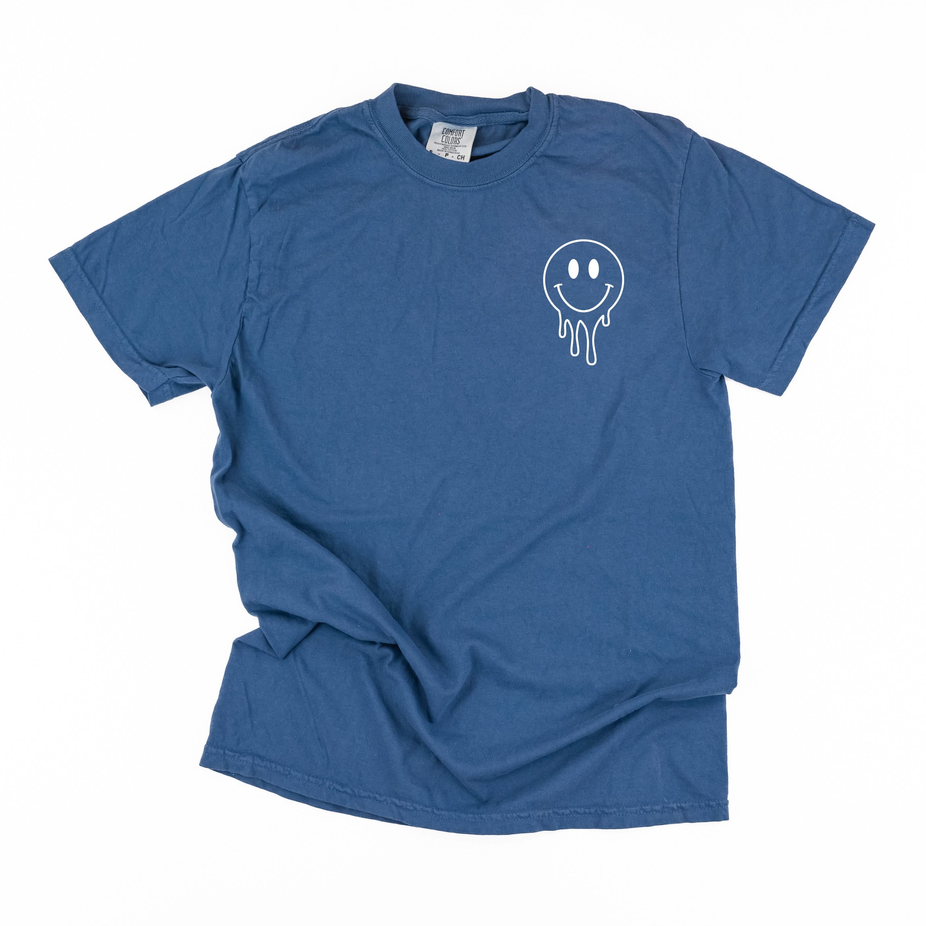 Living My Best Home School Life - Melty Smiley (pf & b) - Comfort Colors Tee Little Mama Shirt Shop