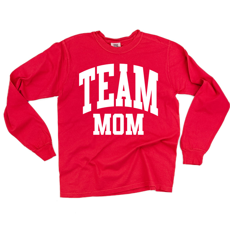 Varsity Style - TEAM MOM - LONG SLEEVE COMFORT COLORS TEE