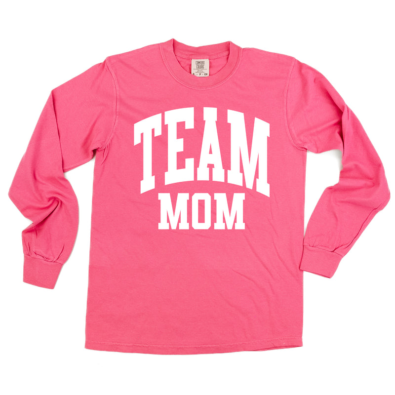 Varsity Style - TEAM MOM - LONG SLEEVE COMFORT COLORS TEE