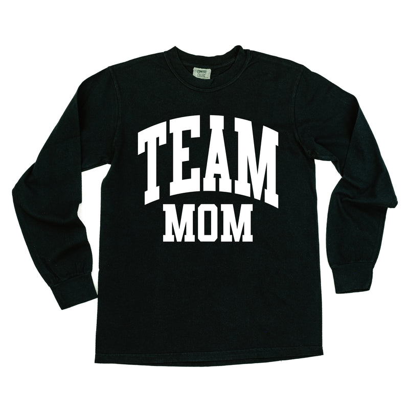 Varsity Style - TEAM MOM - LONG SLEEVE COMFORT COLORS TEE