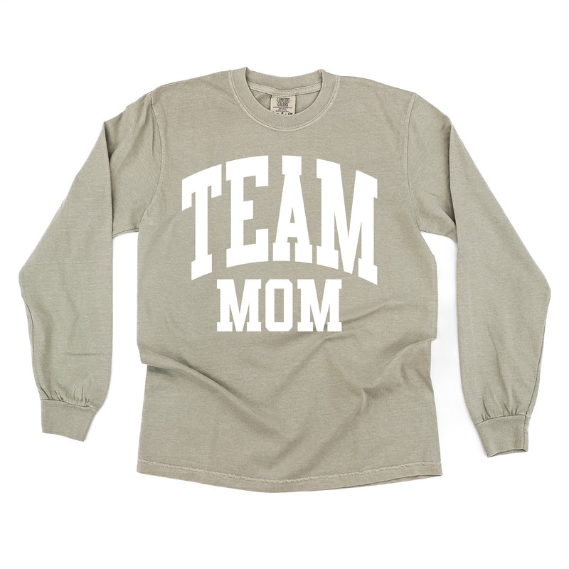 Varsity Style - TEAM MOM - LONG SLEEVE COMFORT COLORS TEE