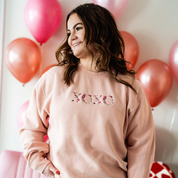 Embroidered - Floral XOXO - PIGMENT Crewneck