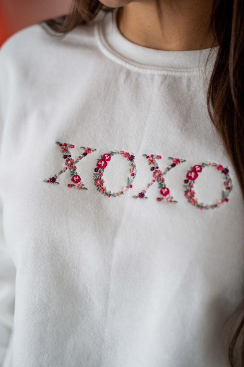 Embroidered - Floral XOXO - BASIC Fleece