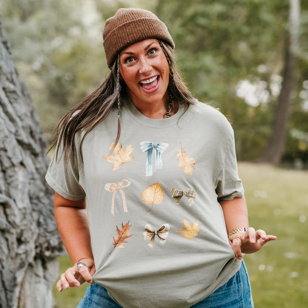 Dainty Bows and Leaves - Short Sleeve Comfort Colors Tee