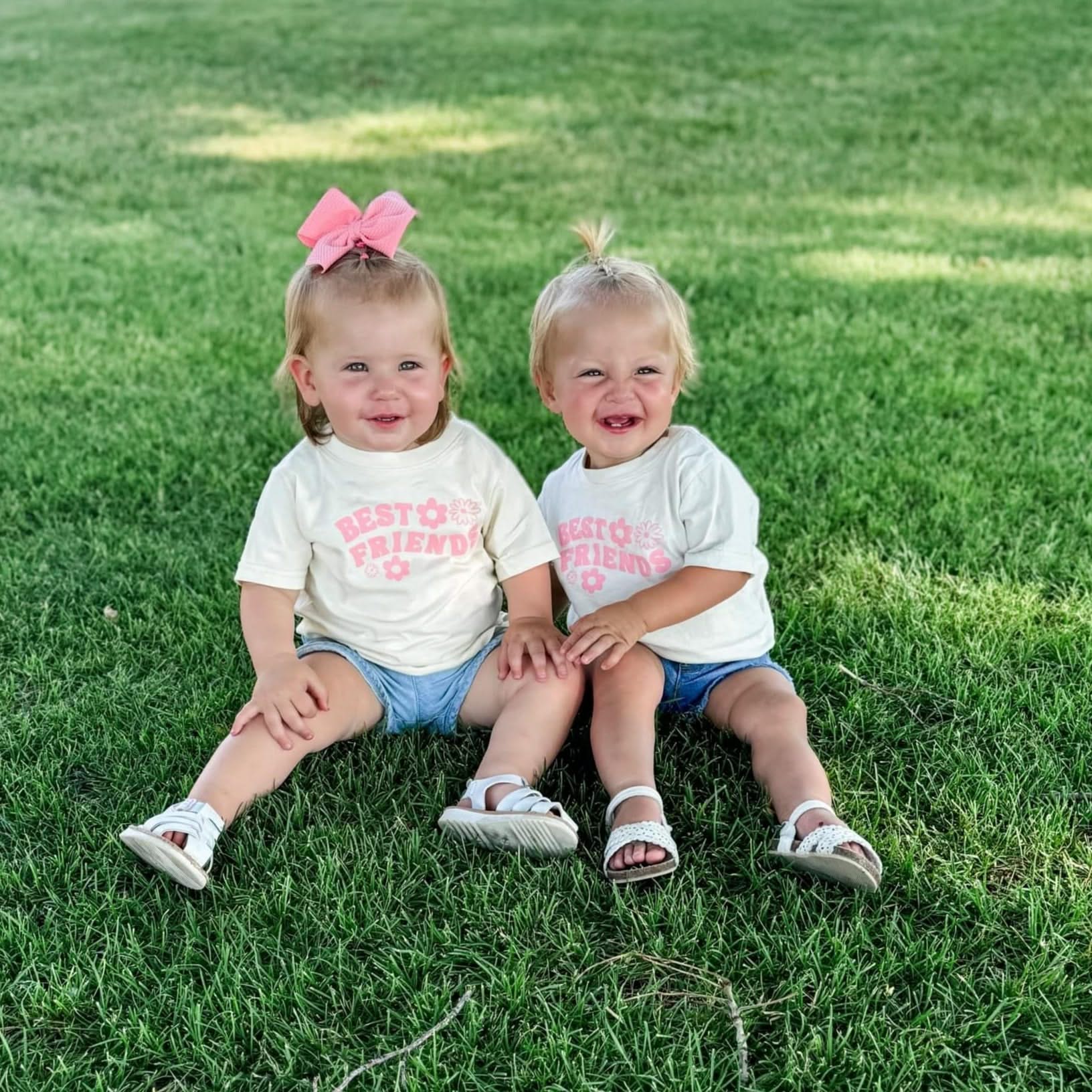 Best Friends - Flowers - Child Tee