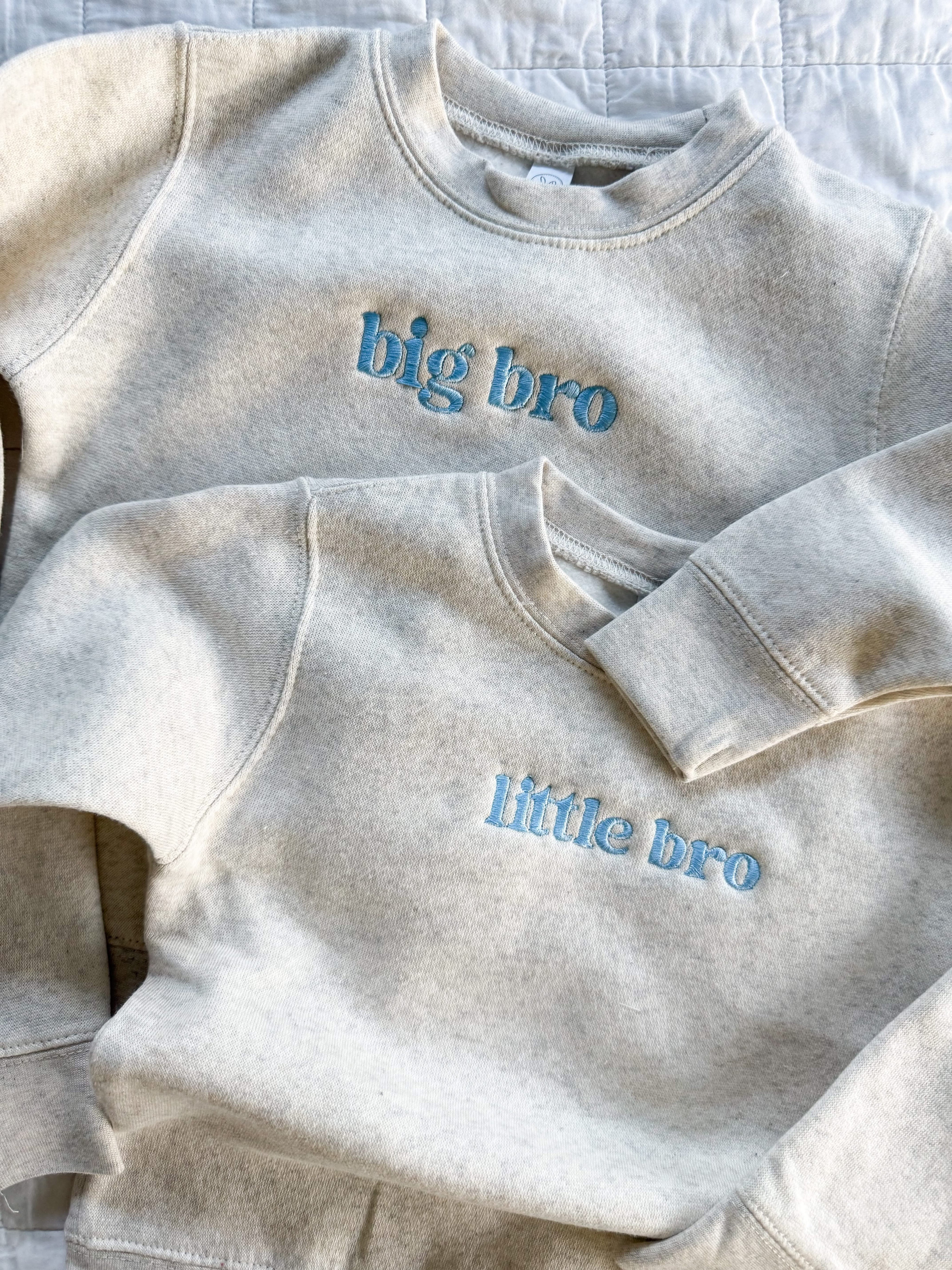 Big Bro / Little Bro – Embroidered Kids Sweater | Natural with Blue Thread Little Mama Shirt Shop