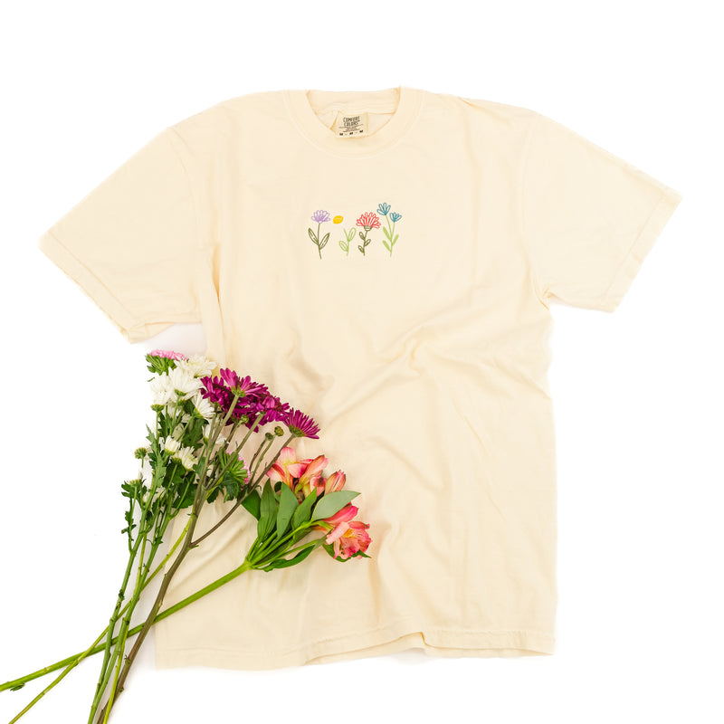 Embroidered SHORT SLEEVE Comfort Colors Tee - SPRING FLOWERS