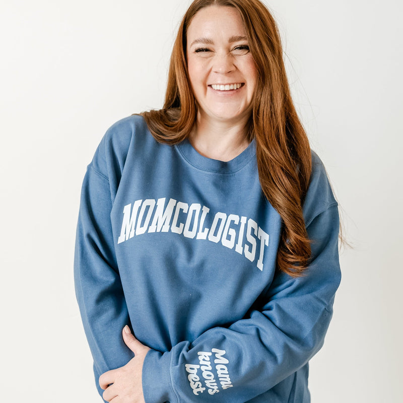 MOMCOLOGIST w/ Mama Knows Best On Wrist - BASIC FLEECE CREWNECK