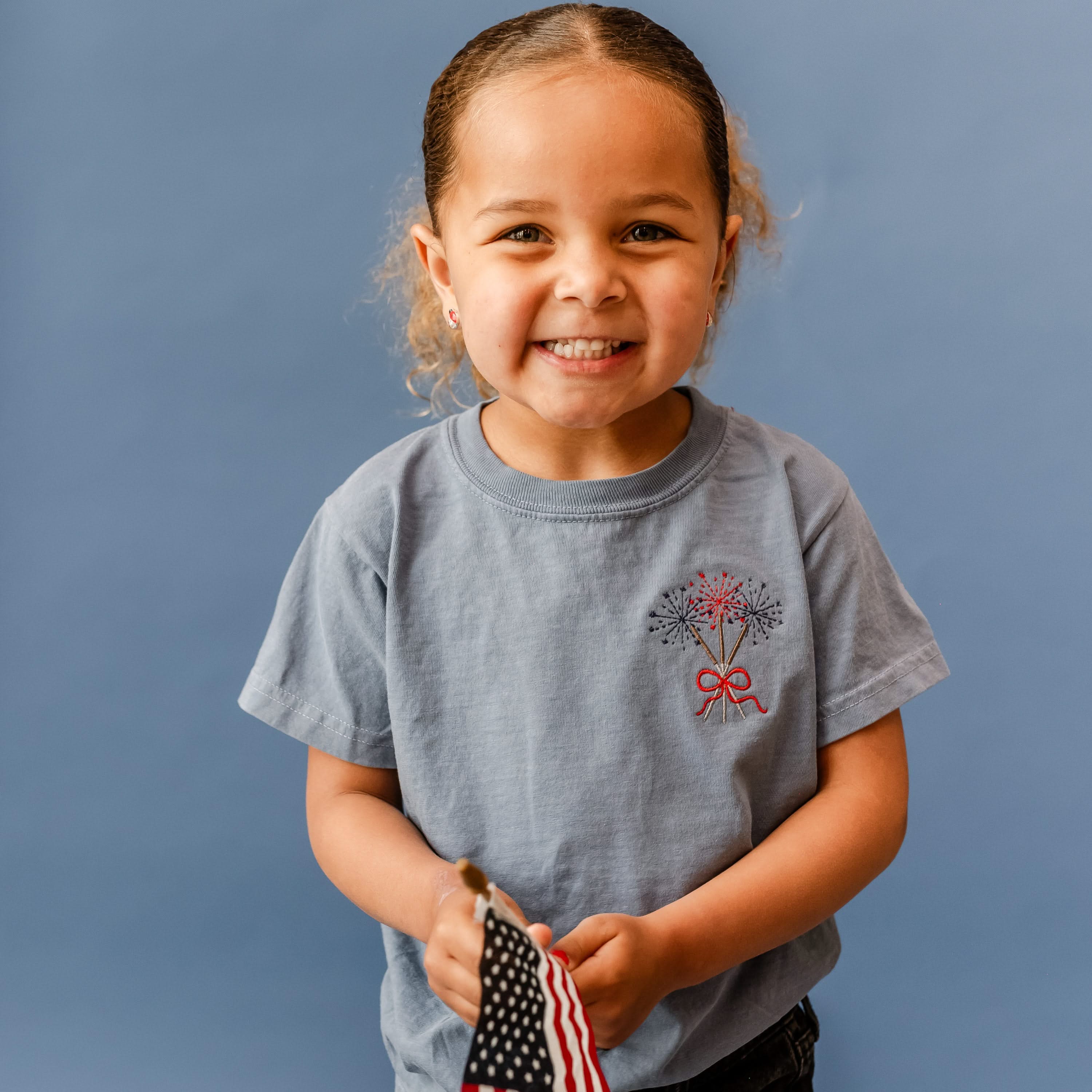 Embroidered YOUTH Comfort Colors Tee - Dainty Sparklers (pocket) Little Mama Shirt Shop
