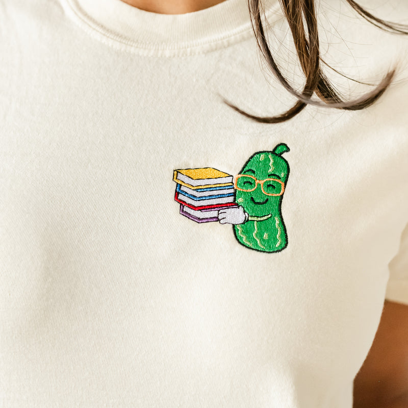 EMBROIDERED - BACK TO SCHOOL PICKLE -  SHORT SLEEVE COMFORT COLORS TEE