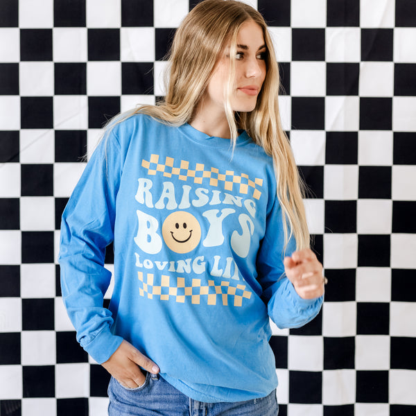 THE RETRO EDIT - Raising Boys Loving Life - LONG SLEEVE COMFORT COLORS TEE