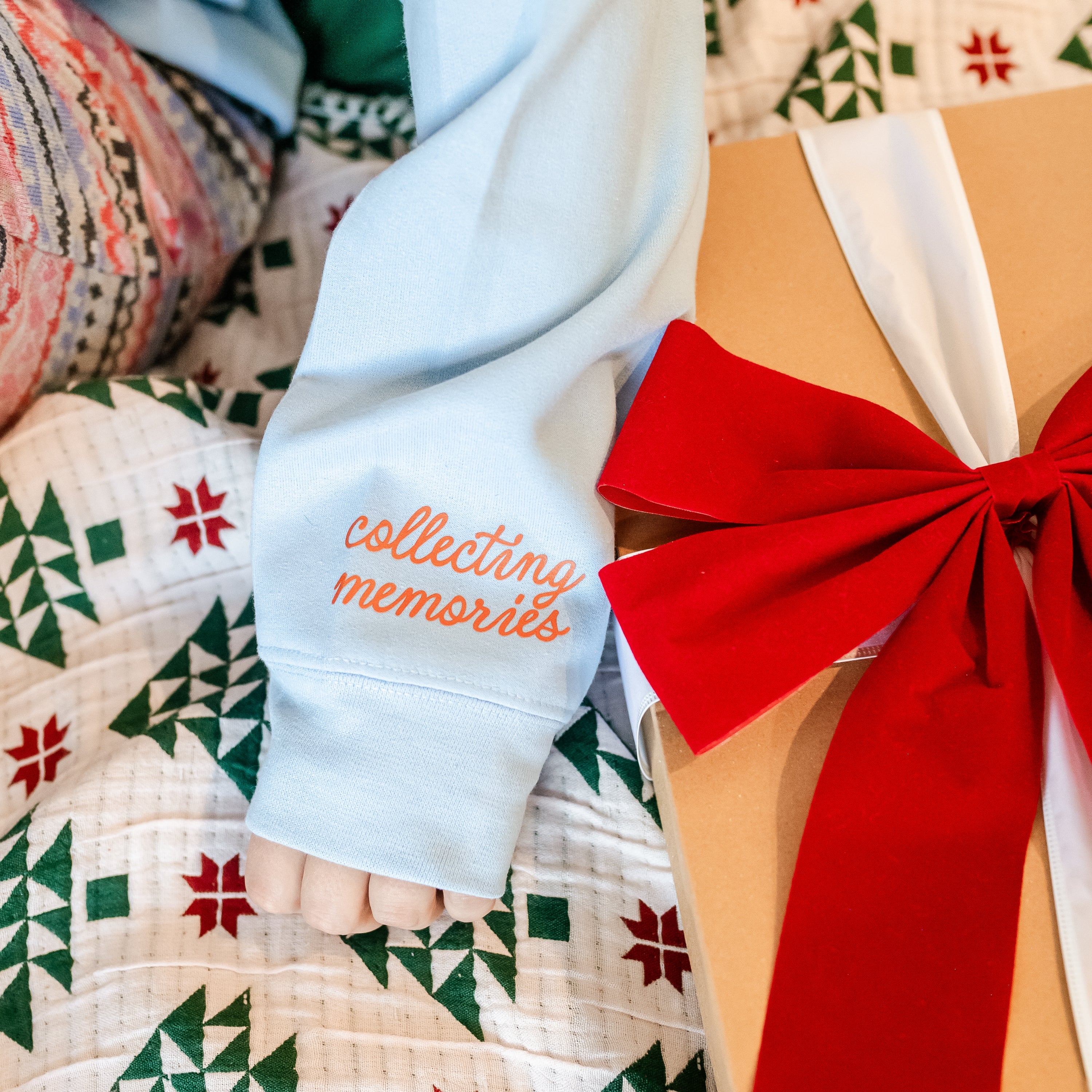 Collecting Memories (wd) - BASIC Fleece Little Mama Shirt Shop LLC