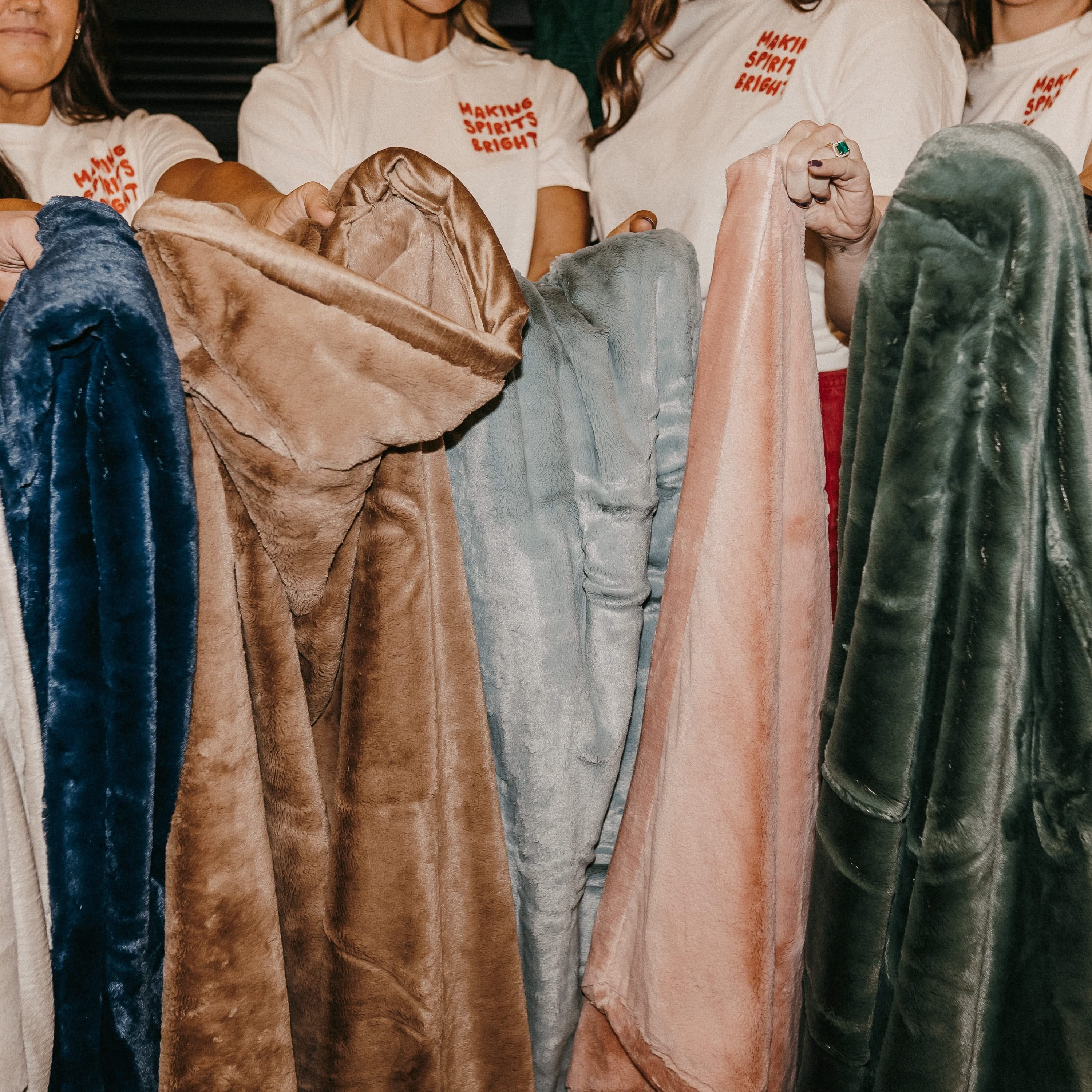 Child Lush Saranoni® 40x60" Blanket – Personalized Embroidered Name | LMSS® Exclusive Little Mama Shirt Shop LLC