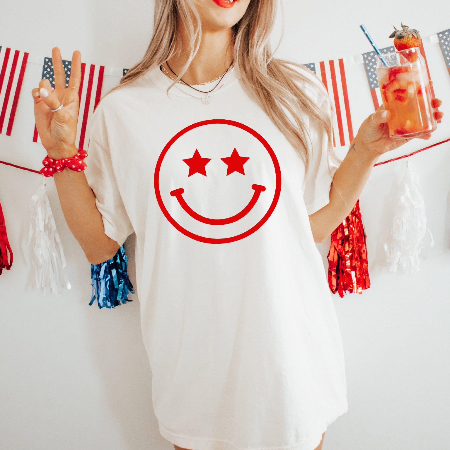 Star Eyes Smiley Face - Comfort Colors Tee Little Mama Shirt Shop