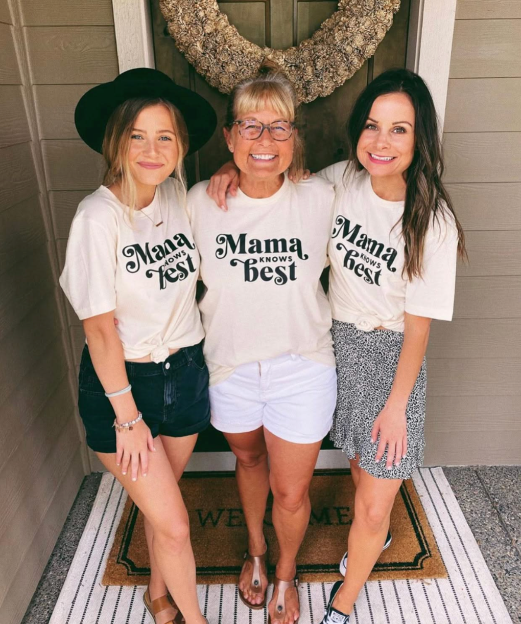 "______ Knows Best" - (Choose Your Grandma Name) - Unisex Tee Little Mama Shirt Shop