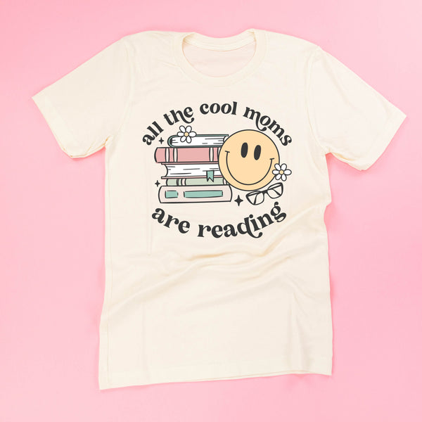 adult_unisex_tees_all_the_cool_moms_are_reading_little_mama_shirt_shop