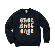 BABE x3 with Daisies - BASIC FLEECE CREWNECK