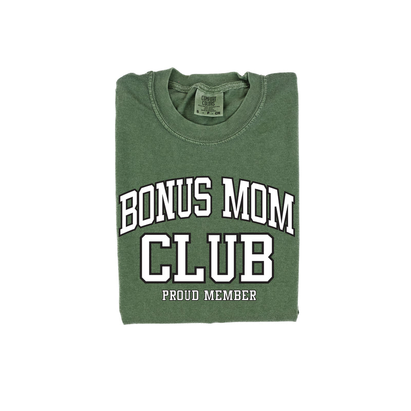 Varsity Style - BONUS MOM Club - Proud Member - SHORT SLEEVE COMFORT COLORS TEE