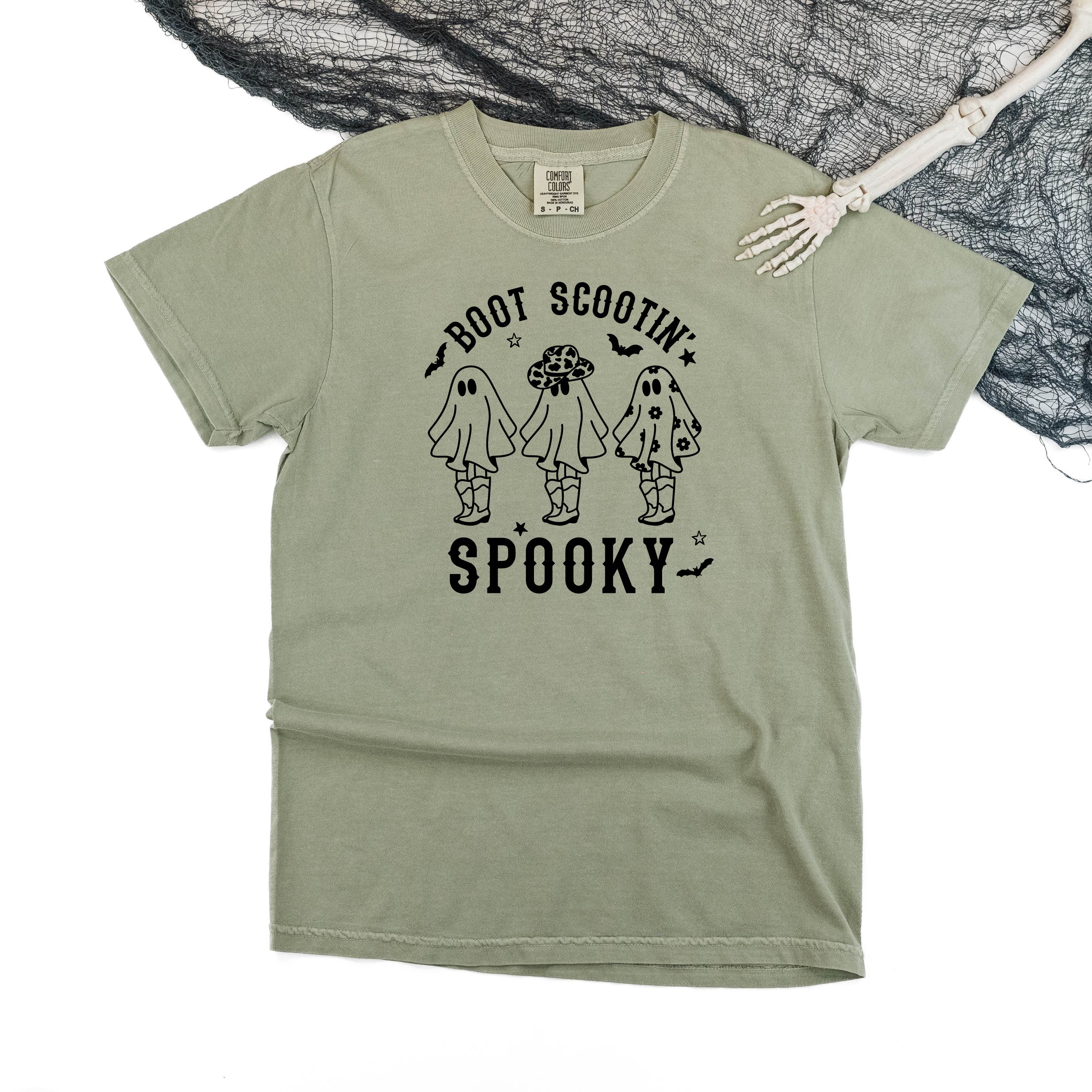 comfort_colors_short_sleeve_boot_scootin_spooky_little_mama_shirt_shop