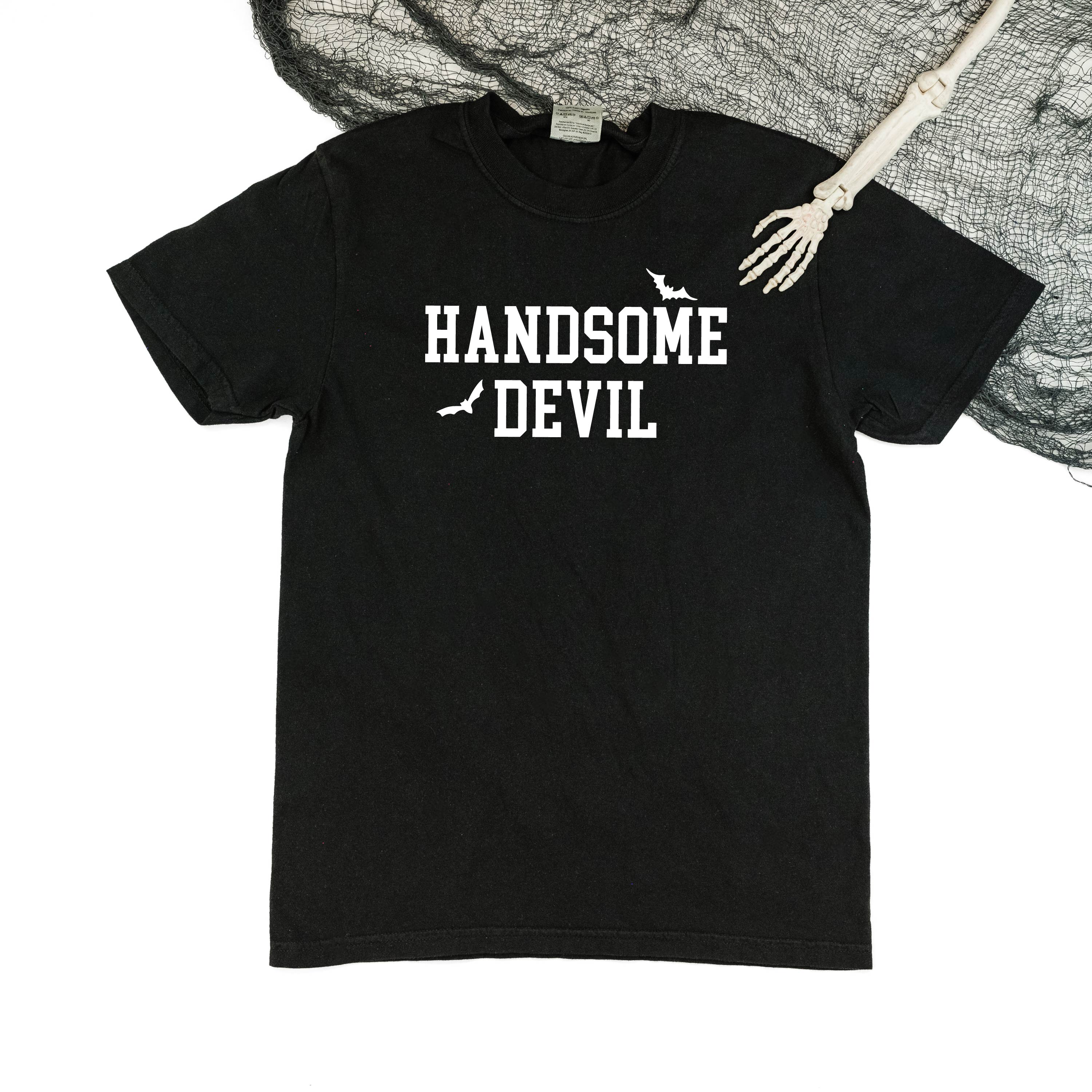 comfort_colors_short_sleeve_handsome_devil_little_mama_shirt_shop