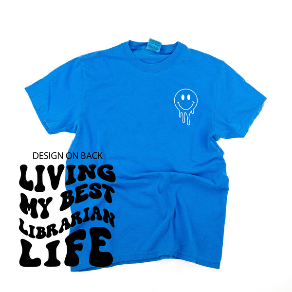 comfort_colors_short_sleeve_living_my_best_librarian_life_little_mama_shirt_shop