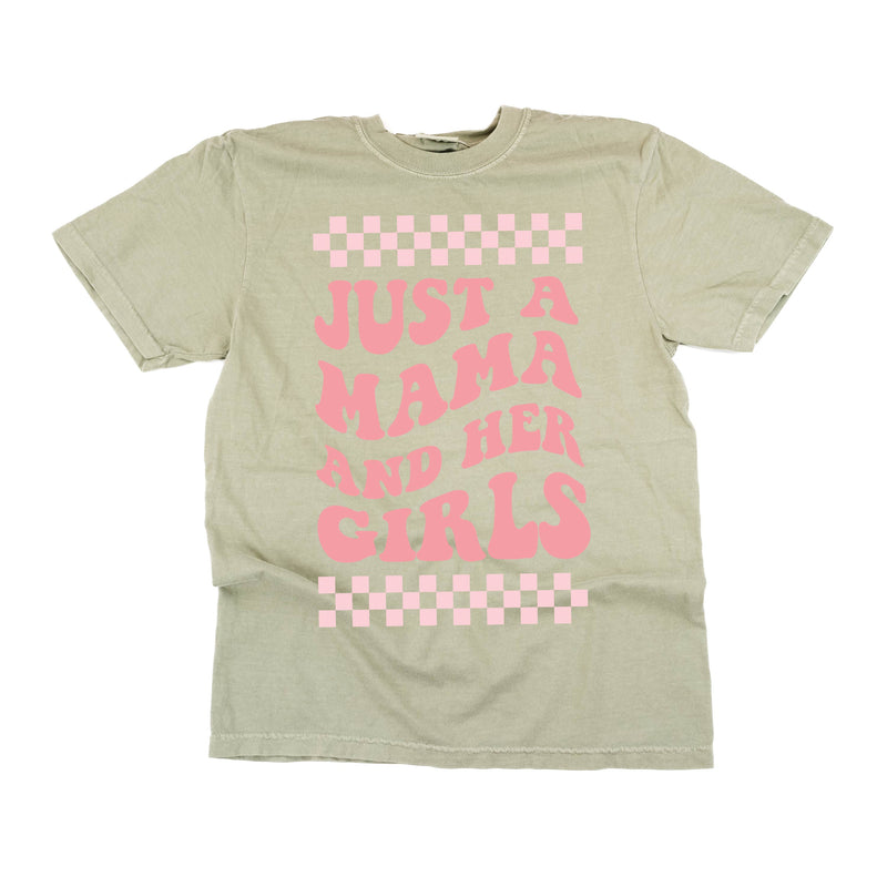 THE RETRO EDIT - Just a Mama and Her Girls (Plural) - SHORT SLEEVE COMFORT COLORS TEE