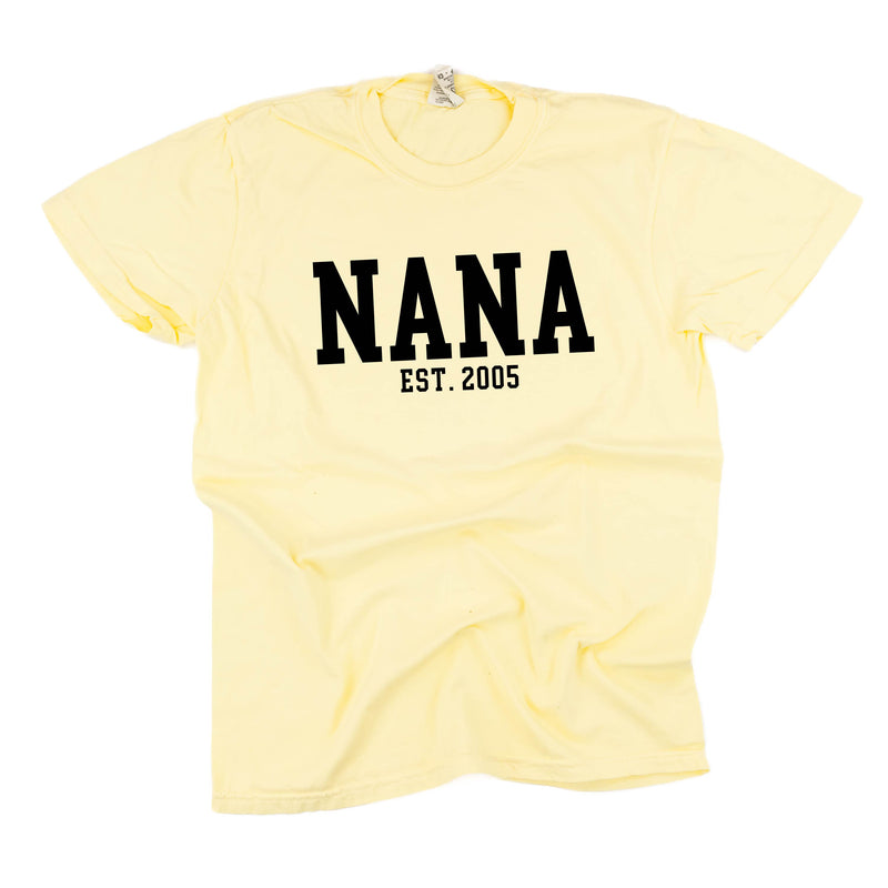 comfort_colors_short_sleeve_nana_select_your_year_little_mama_shirt_shop