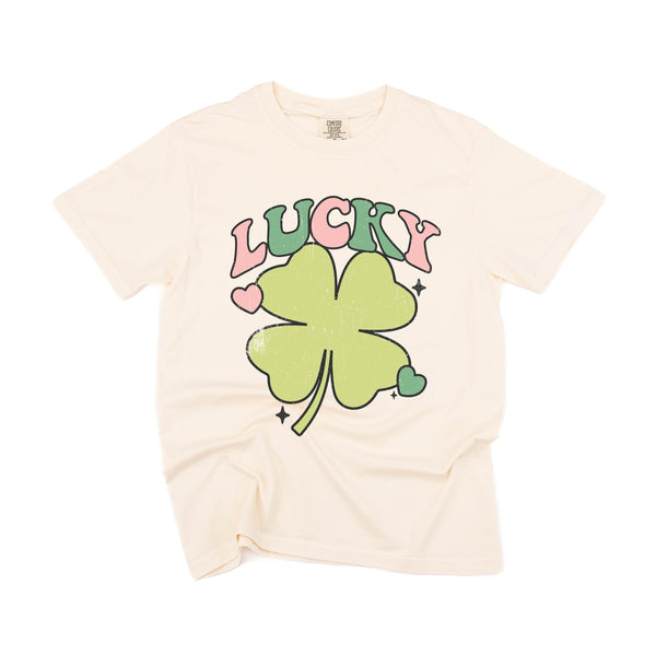comfort_colors_short_sleeve_tees_pink_and_green_oversized_lucky_shamrock_little_mama_shirt_shop