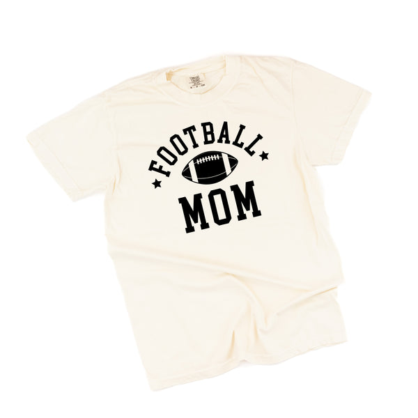 Football Mom (Stars) - SHORT SLEEVE COMFORT COLORS TEE