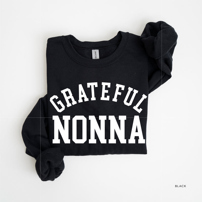 Grateful Family Names - Female - BASIC FLEECE CREWNECK