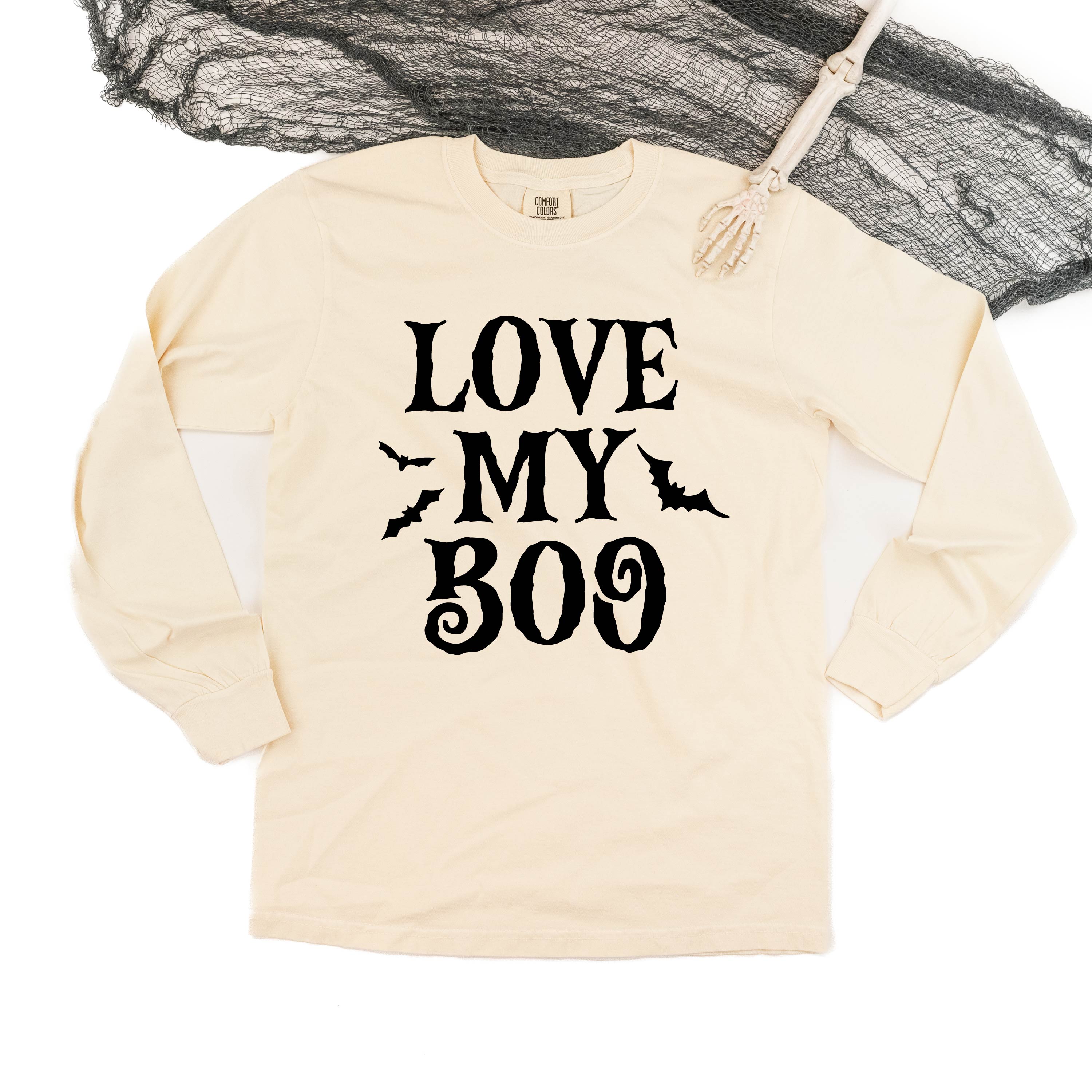 long_sleeve_comfort_colors_love_my_boo_singular_bats_little_mama_shirt_shop