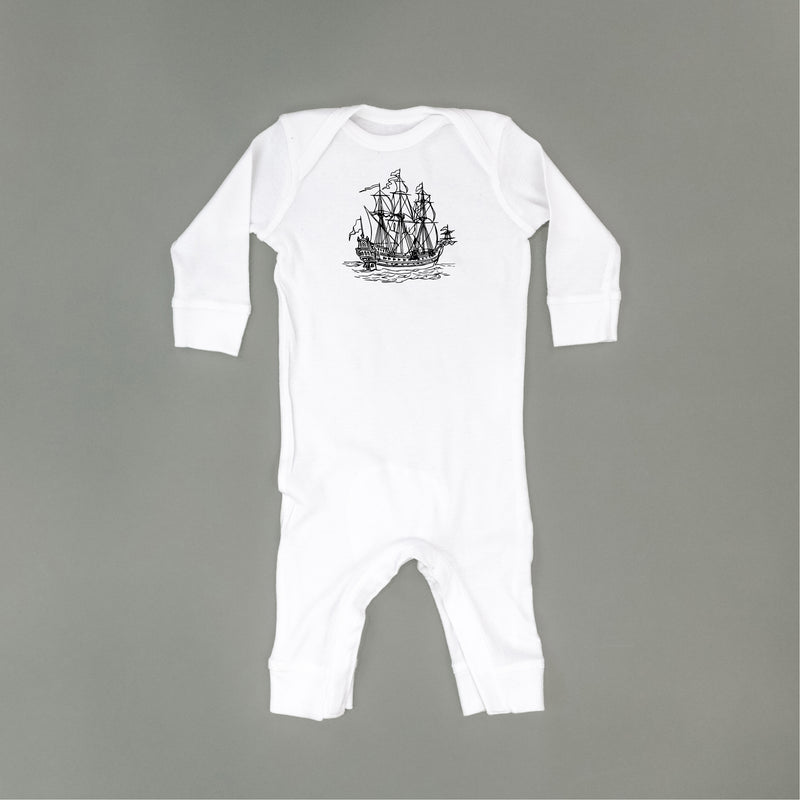 PIRATE SHIP - Minimalist Design - One Piece Baby Sleeper