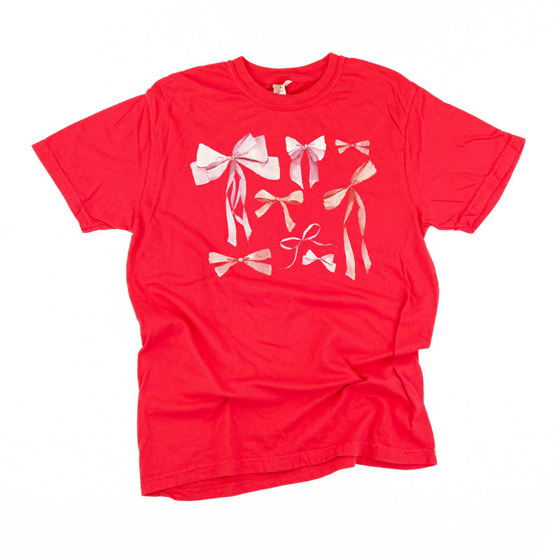 Pink and Red Valentine Bows - SHORT SLEEVE COMFORT COLORS TEE