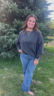 MOMMIN' (Puff Print) - The Big Tee