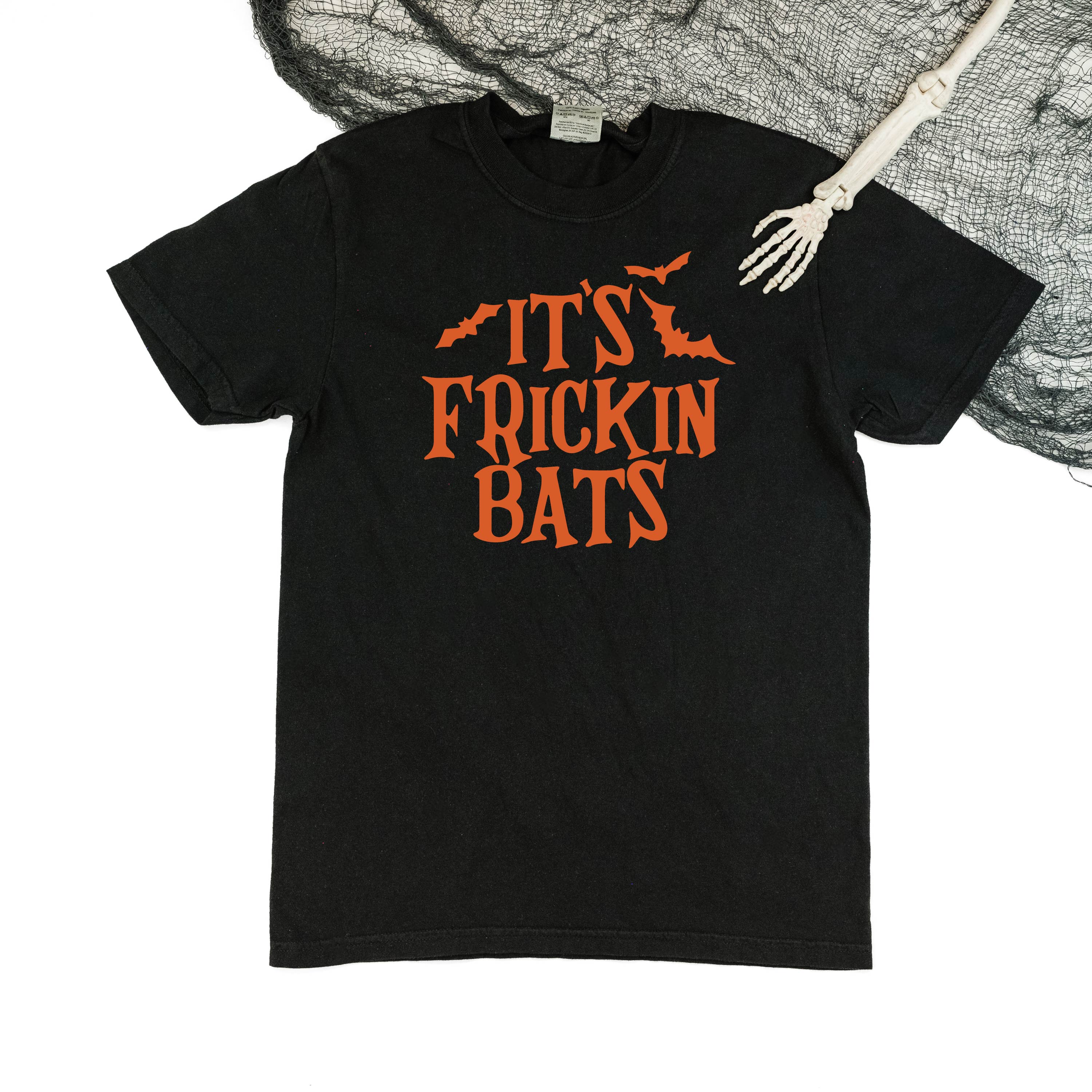 short_sleeve_comfort_colors_it-s_frickin_bats_little_mama_shirt_shop