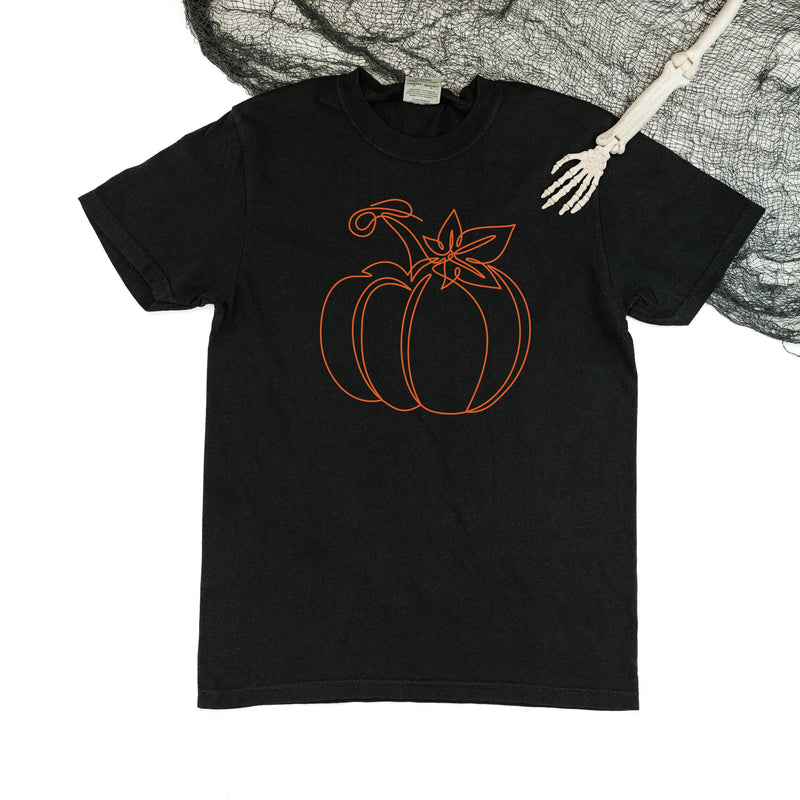 short_sleeve_comfort_colors_outline_pumpkin_little_mama_shirt_shop