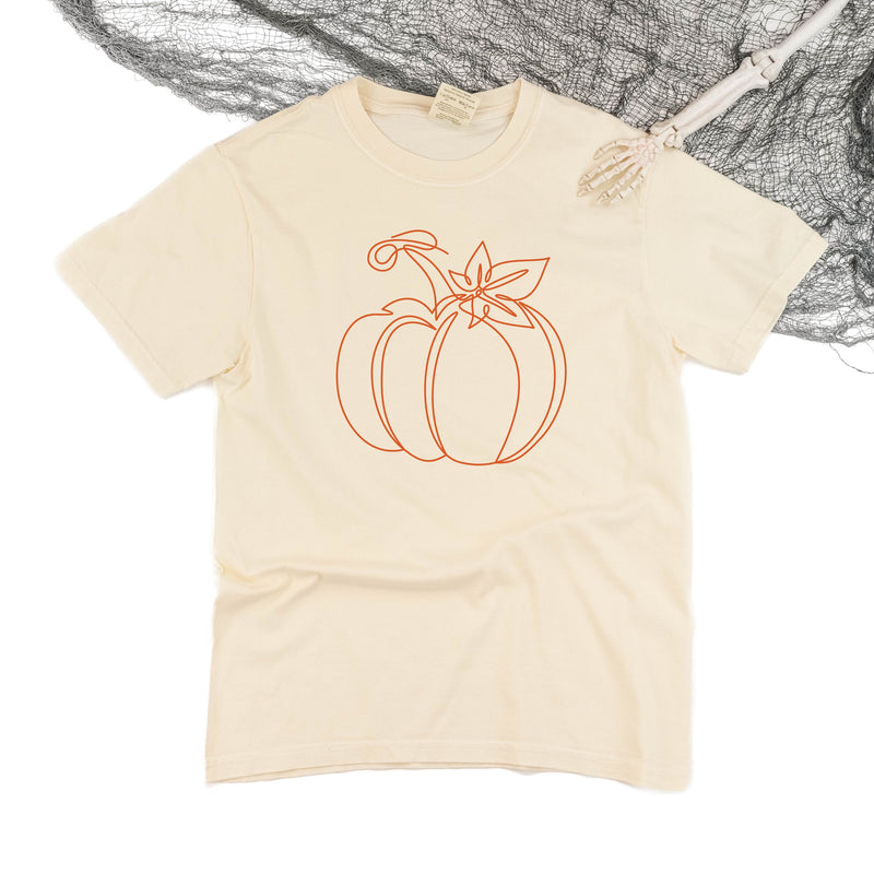Outline Pumpkin - SHORT SLEEVE COMFORT COLORS TEE