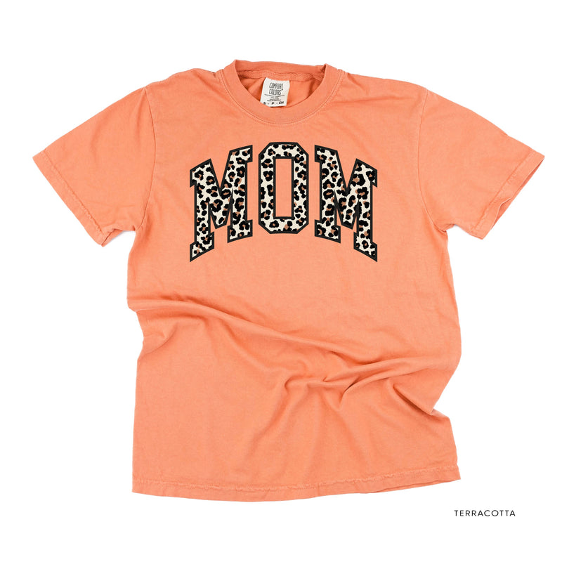 Mom (Varsity Leopard) - Comfort Colors Tee