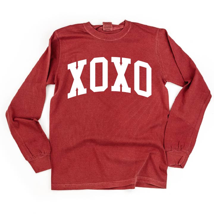 Arched XOXO - Varsity - LONG SLEEVE Comfort Colors Tee