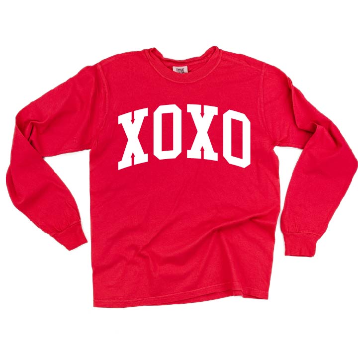 Arched XOXO - Varsity - LONG SLEEVE Comfort Colors Tee