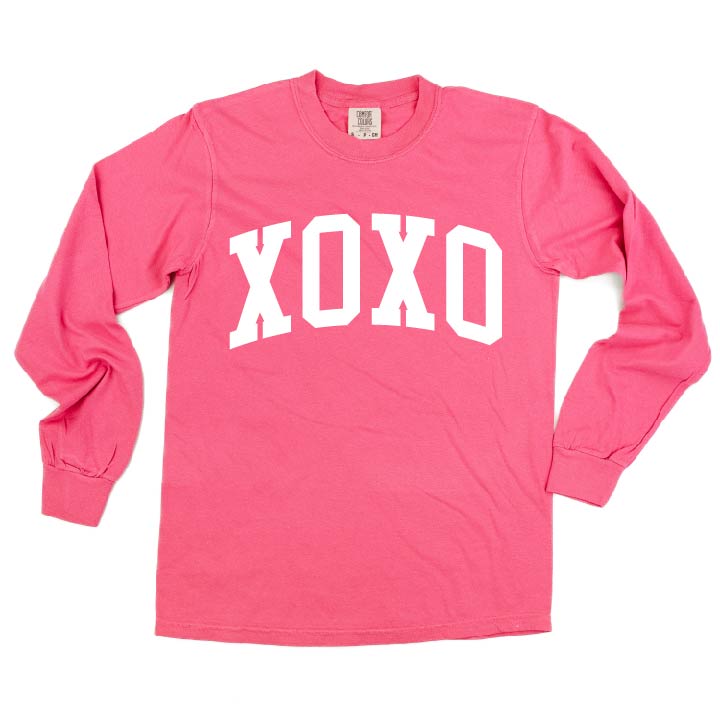 Arched XOXO - Varsity - LONG SLEEVE Comfort Colors Tee