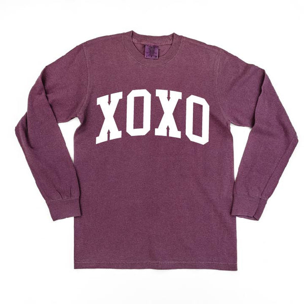 Arched XOXO - Varsity - LONG SLEEVE Comfort Colors Tee