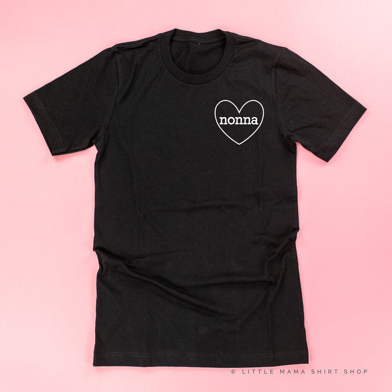 Nonna - Heart Around ﻿- Unisex Tee