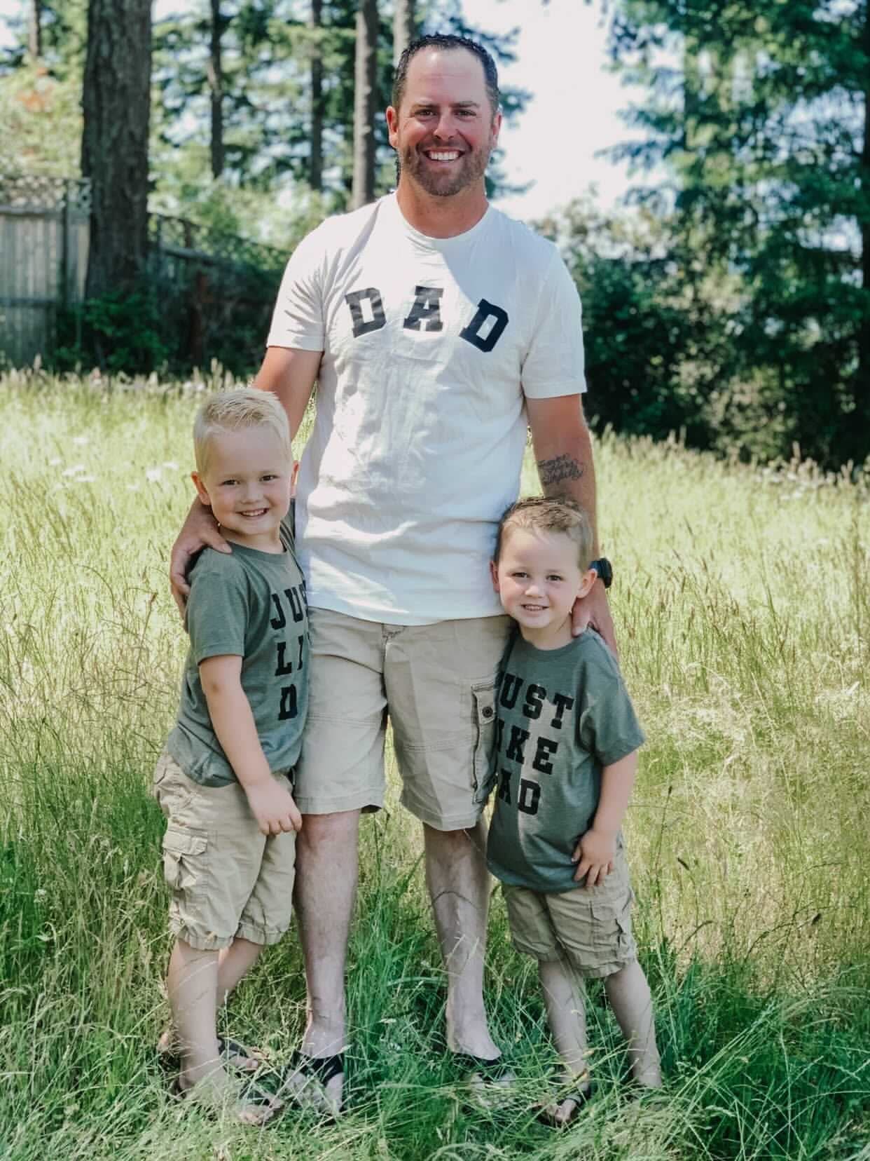 DAD - Arched Varsity - Unisex Tee Little Mama Shirt Shop