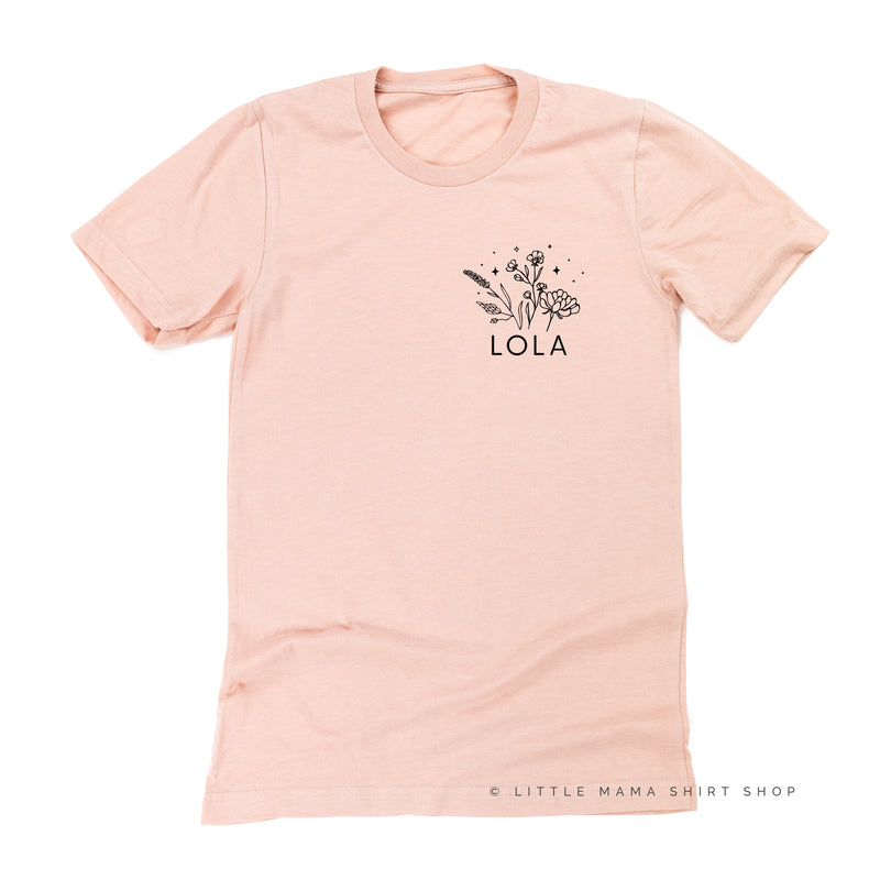 LOLA - Bouquet - Pocket Size ﻿- Unisex Tee