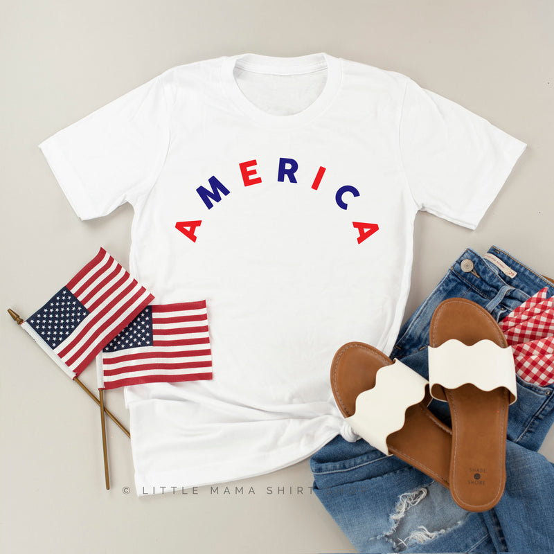 AMERICA (Arched) - Red+Blue - Unisex Tee